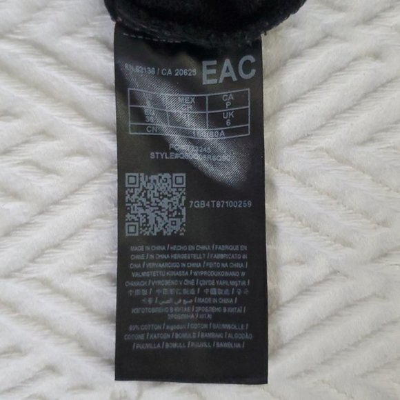 Guess Vintage Y2K V Mesh Pullover- NWOT- Small - Picture 5 of 7